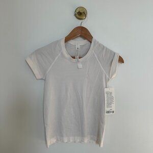Lululemon Swiftly Tech Short Sleeve 2.0 Tee Size 4 White